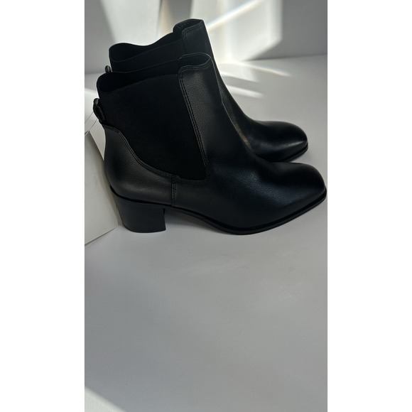 Amazon Essentials Black Ankle Boots Size 9 Women's Block Heel Chelsea Booties - Picture 2 of 7